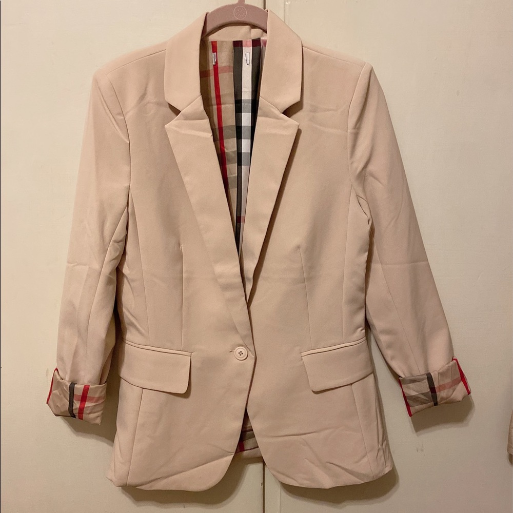 “Burberry like” Blazer